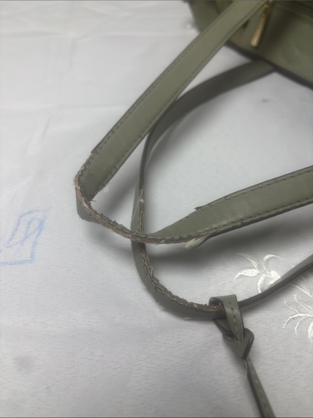 Michael Kors Olive Green Pebbled Leather Tote with Gold MK Emblem - Picture 2 of 3